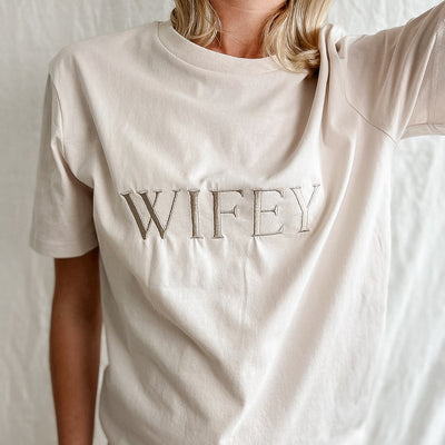 Wifey T-Shirt | Champagne